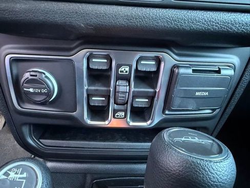 New 2026 Jeep Gladiator Sport image 21