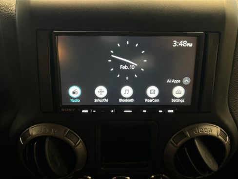 Used 2017 Jeep Wrangler Sport w/ Connectivity Group image 26