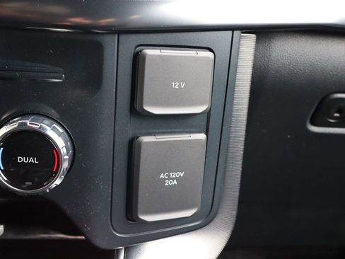 New 2026 Ford F150 Platinum image 34