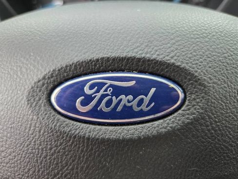 Used 2017 Ford Focus Titanium FWD image 32