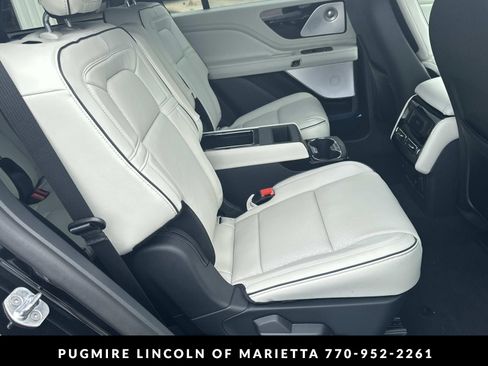 New 2026 Lincoln Aviator Black Label w/ Dynamic Handling Package AWD/4WD image 15