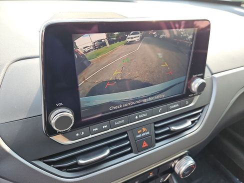 Used 2024 Nissan Altima 2.5 SR image 24