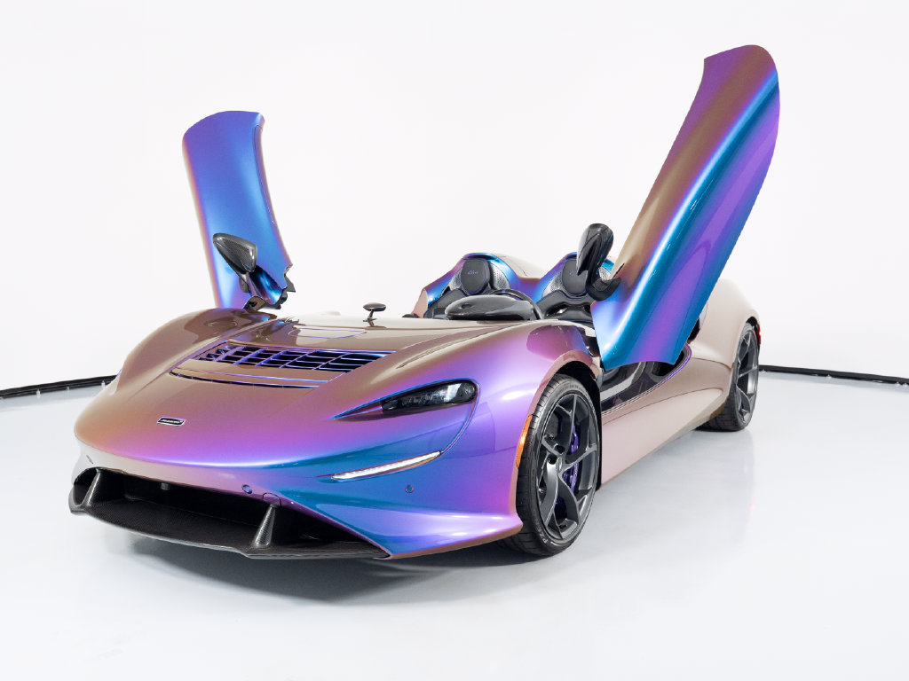 Used 2021 McLaren Elva RWD image 10