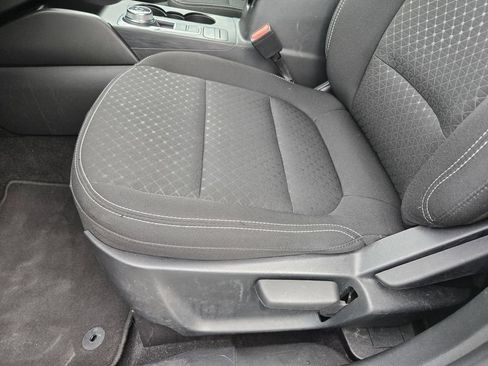 Used 2025 Ford Escape Active AWD/4WD image 15