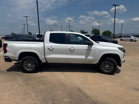 Used 2023 Chevrolet Colorado LT RWD image 6