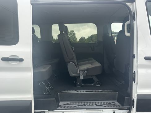 Used 2025 Ford Transit 350 XLT RWD image 15