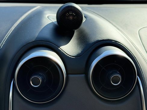 Used 2019 McLaren 570S Coupe image 14