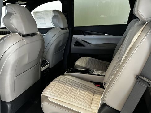 New 2026 INFINITI QX60 Autograph image 7