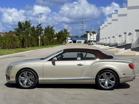 Used 2012 Bentley Continental GT w/ Convenience Specification Pkg image 26