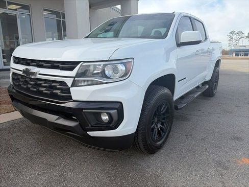 Used 2022 Chevrolet Colorado LT w/ Luxury Package image 2