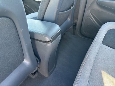 Used 2017 Chevrolet Bolt LT FWD image 31