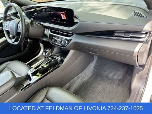 Certified 2025 Buick Envista Sport Touring w/ Convenience I Package FWD image 26