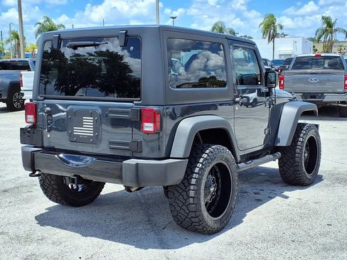 Used 2017 Jeep Wrangler Sport AWD/4WD image 7
