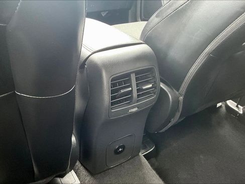 Used 2024 Ford Escape ST-Line FWD image 11