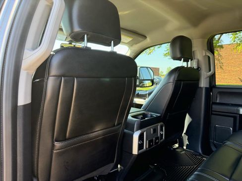 Used 2021 Ford F250 Lariat w/ Lariat Value Package AWD/4WD image 40