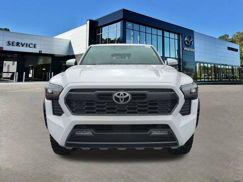 Used 2024 Toyota Tacoma TRD Off-Road image 9