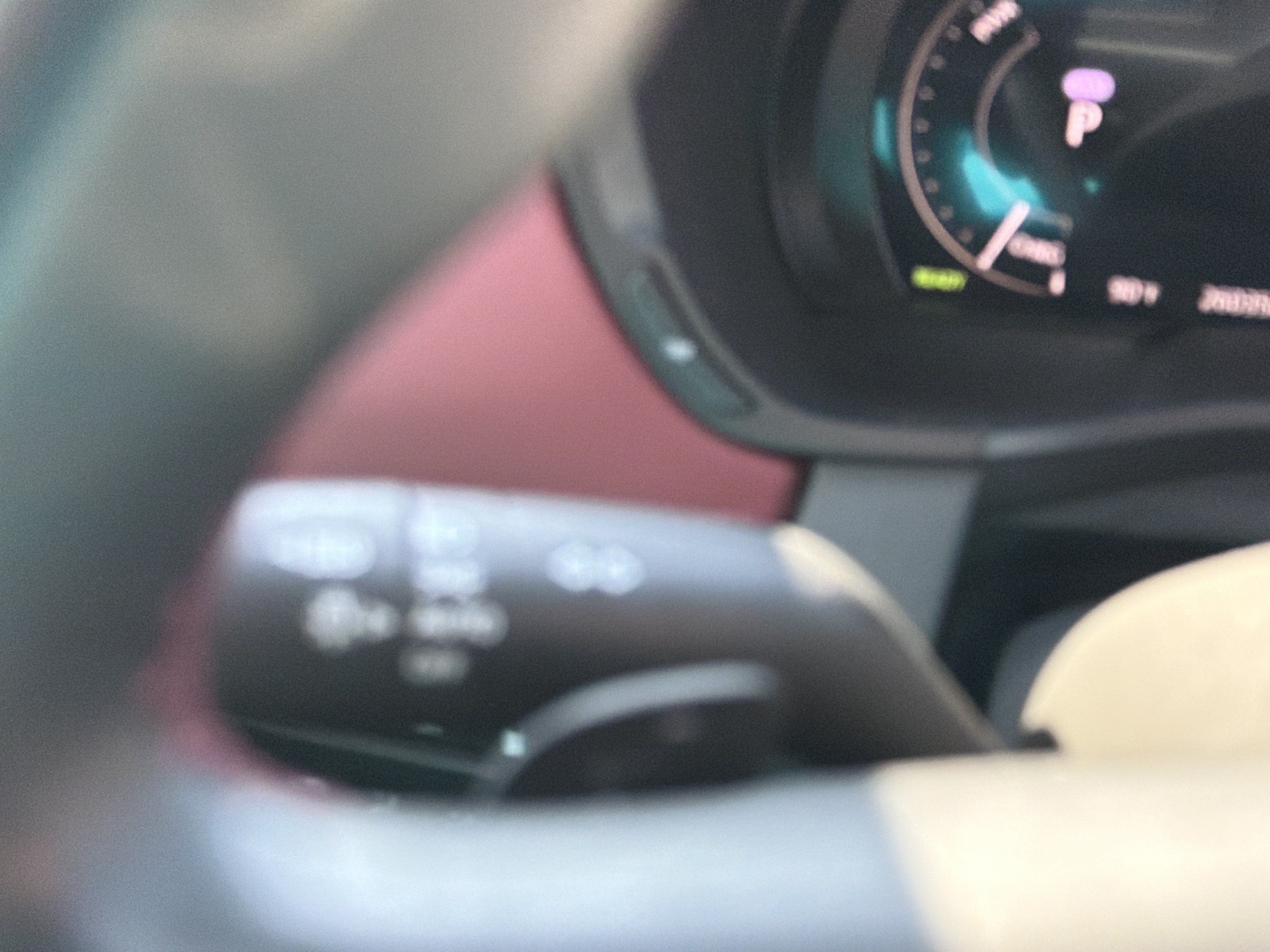 Certified 2025 MAZDA CX-70 Plug-In Hybrid w/ Premium Plus AWD/4WD image 36