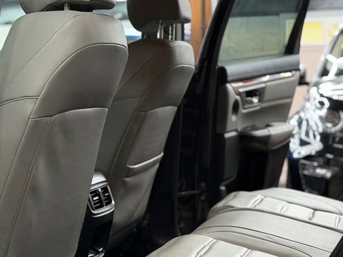 Used 2017 Honda CR-V Touring image 5