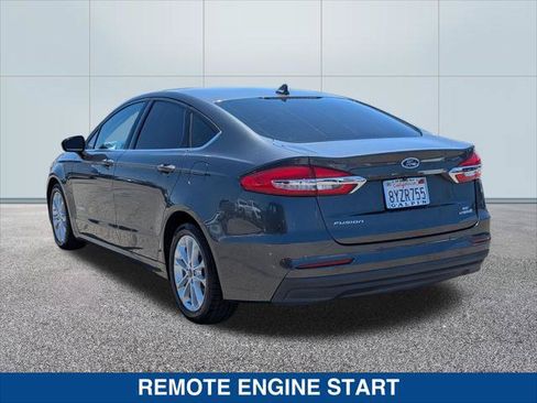 Used 2019 Ford Fusion SE FWD image 3