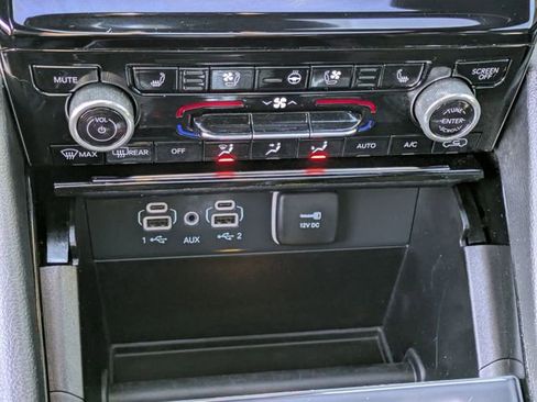 Certified 2022 Jeep Grand Cherokee L Overland AWD/4WD image 22