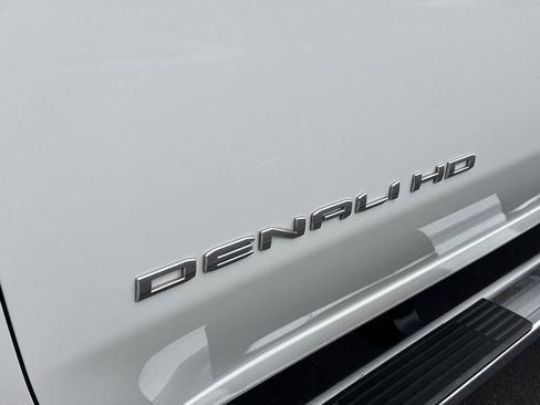 Used 2022 GMC Sierra 2500 Denali image 32