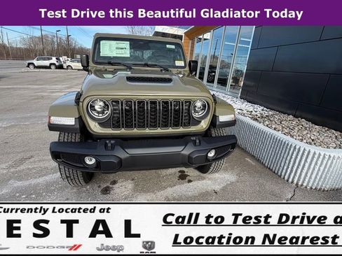 New 2026 Jeep Gladiator Sport AWD/4WD image 3