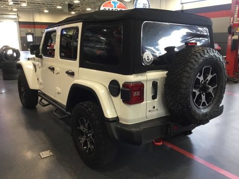 Used 2018 Jeep Wrangler Unlimited Rubicon AWD/4WD image 3