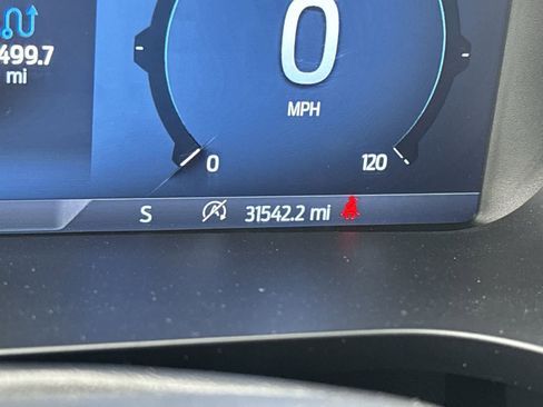 Used 2024 Ford F150 XLT image 15