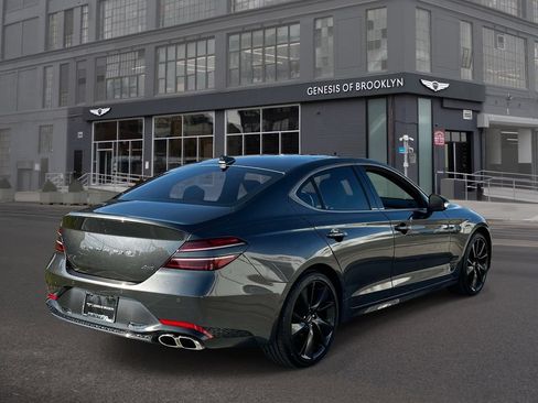 Used 2023 Genesis G70 2.0T w/ Sport Prestige Package AWD/4WD image 5