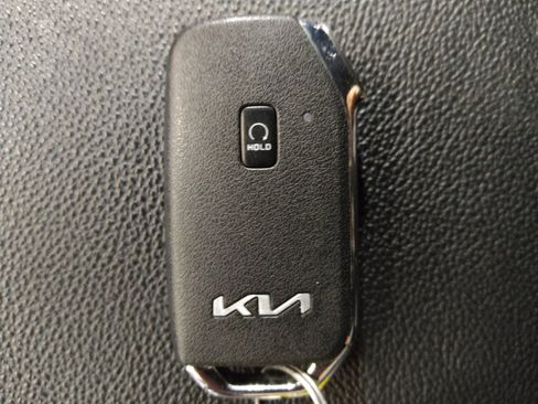 Used 2023 Kia Forte GT-Line w/ GT-Line Premium Package image 32