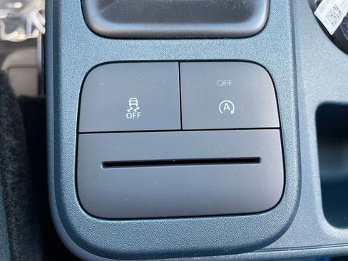 New 2026 Ford Maverick XLT AWD/4WD image 16