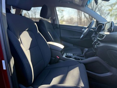 Used 2020 Hyundai Tucson SE w/ Cargo Package image 18