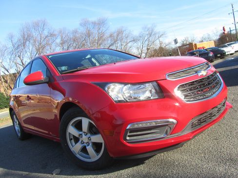 Used 2015 Chevrolet Cruze LT image 4
