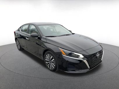 Used 2025 Nissan Altima 2.5 SV