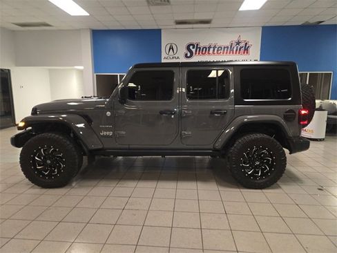 Used 2022 Jeep Wrangler Unlimited Sahara w/ Dual Top Group image 5