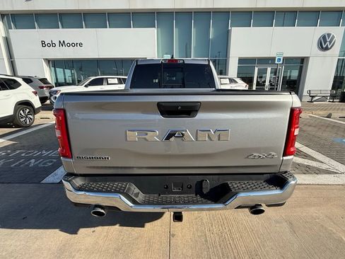 Used 2025 RAM 1500 Big Horn AWD/4WD image 7