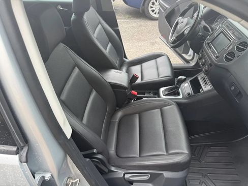 Used 2017 Volkswagen Tiguan S AWD/4WD image 34