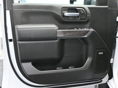 Used 2022 Chevrolet Silverado 2500 LTZ w/ Z71 Chrome Sport Edition image 10