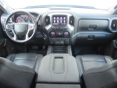 Used 2019 Chevrolet Silverado 1500 LT Trail Boss image 3