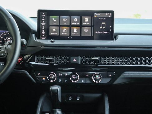 Used 2025 Honda Accord Sport image 16