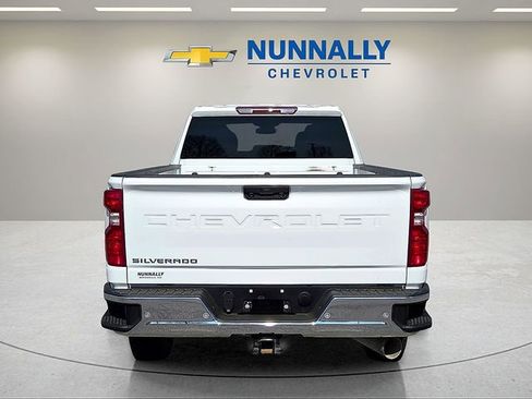 Used 2024 Chevrolet Silverado 2500 W/T w/ WT Convenience Package AWD/4WD image 4