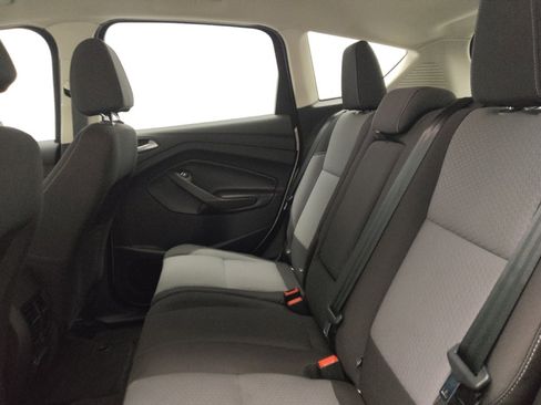 Used 2017 Ford C-MAX SE image 18