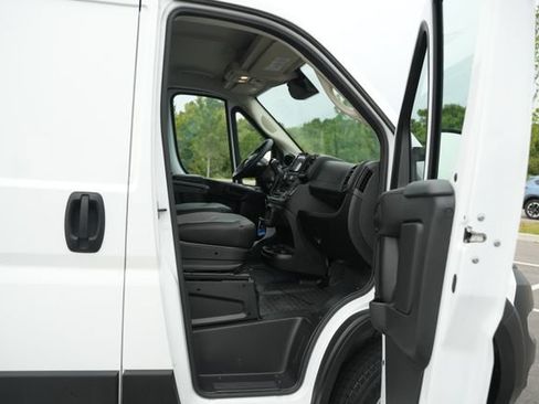 Used 2024 RAM ProMaster 3500 w/ Convenience Group FWD image 17