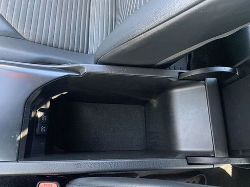 Certified 2020 Toyota Camry SE w/ Convenience Package image 26