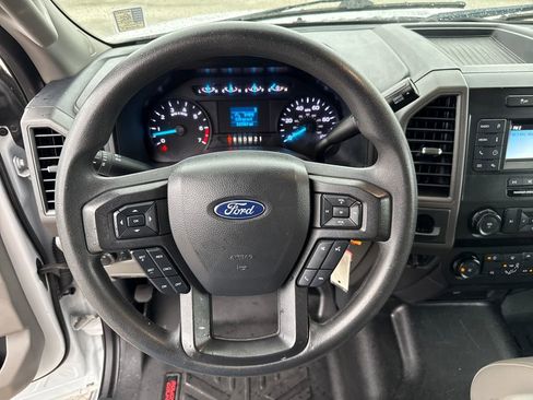 Used 2022 Ford F250 XL w/ Power Equipment Group image 14