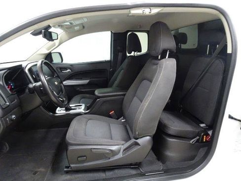 Used 2022 Chevrolet Colorado LT image 37