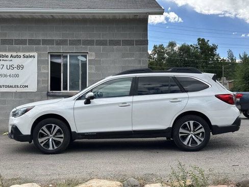 Used 2019 Subaru Outback 2.5i Limited AWD/4WD image 3