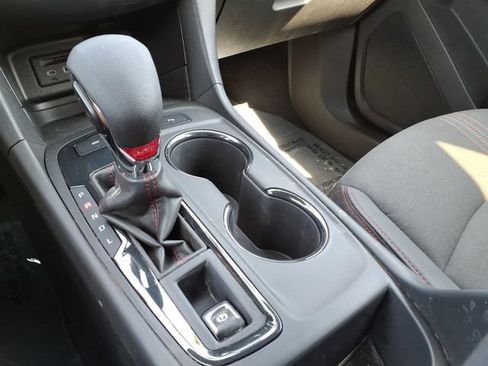Used 2023 Chevrolet Equinox RS AWD/4WD image 38