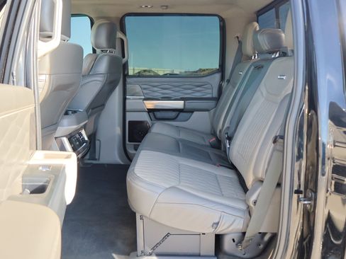 Certified 2025 Ford F350 Platinum w/ Platinum Plus Package image 32