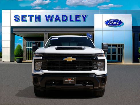 Used 2024 Chevrolet Silverado 2500 W/T w/ WT Fleet Convenience Package image 4